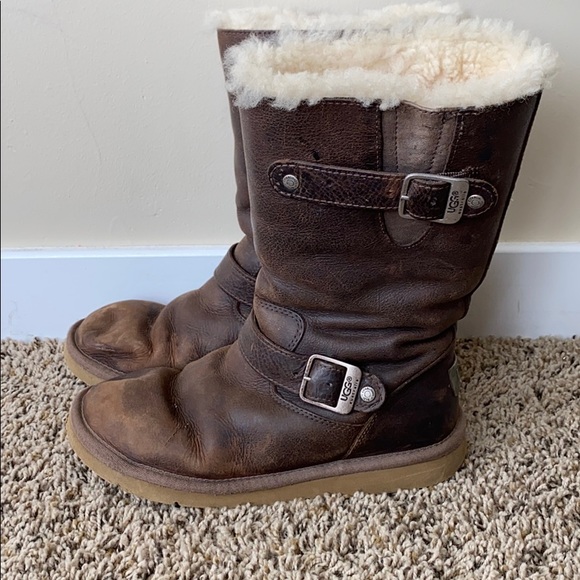 UGG AUSTRALIA - Picture 1 of 7